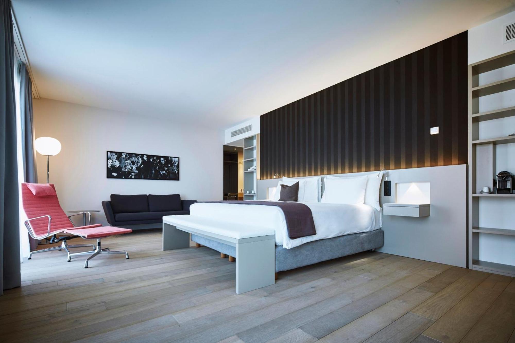 Modern Times Hotel, Vevey, A Tribute Portfolio